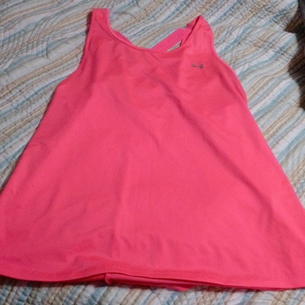 Ladies size medium under armor shirt
